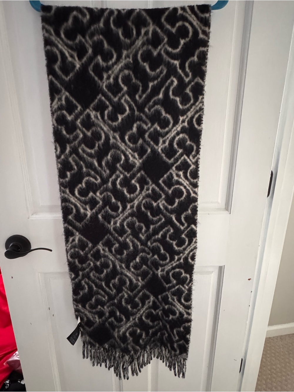 Luxury Black and Cream Patterned Fringe Scarf - Tory Burch